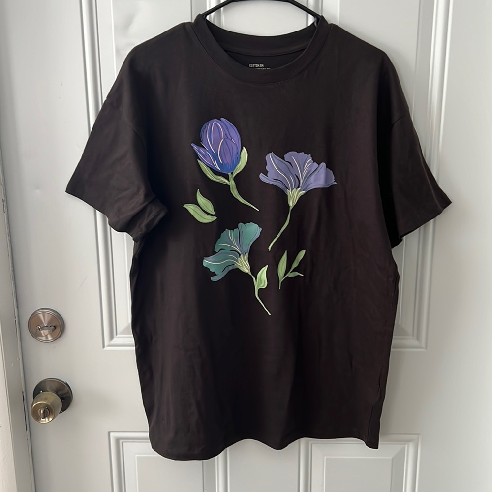Cotton:On Relaxed Boyfriend tee size Small (oversized)